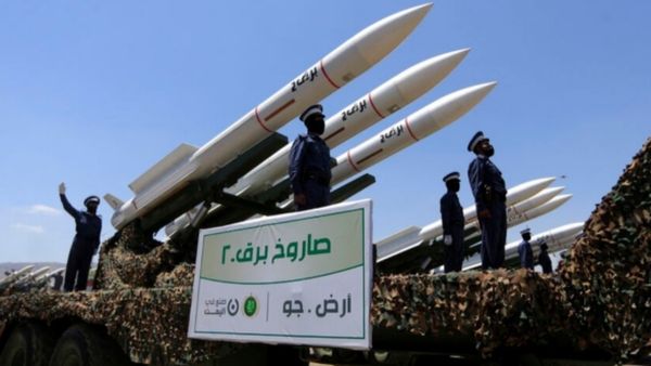 ഇസ്രായേല്‍ കപ്പല്‍ ആക്രമിക്കും; വിദേശികള്‍ കയറരുത് എന്ന് ഹൂതികള്‍... യുദ്ധം വ്യാപിച്ചേക്കും