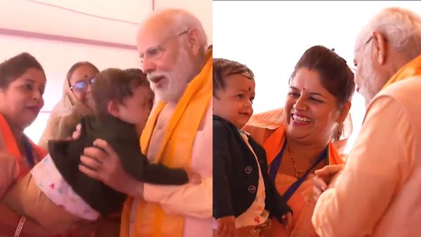 തിരഞ്ഞെടുപ്പ് പ്രചരണത്തിനിടെ പിഞ്ചുകുഞ്ഞിനെ താലോലിച്ച് മോദി, കുഞ്ഞിന്റെ പ്രതികരണം കണ്ടോ..!!, വീഡിയോ