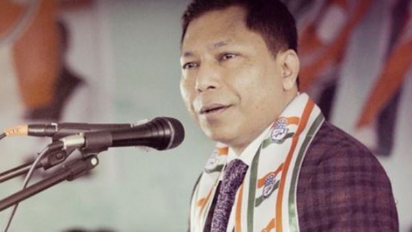 മേഘാലയ മുന്‍ മുഖ്യമന്ത്രി മുകുള്‍ സാങ്മ ബിജെപിയിലേക്ക്: കൂടെ നാല് എംഎല്‍എമാരും?