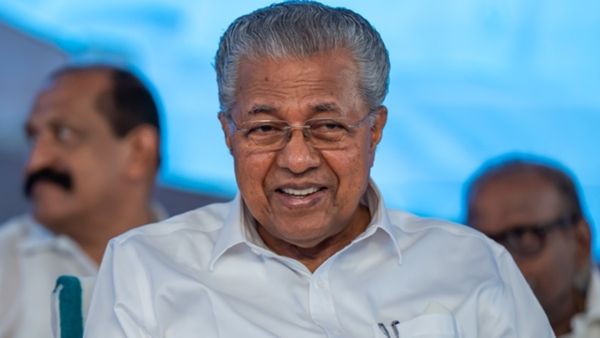 മുഖ്യമന്ത്രിക്കുള്ള കറങ്ങുന്ന കസേര എത്തിച്ചത് ചൈനയിൽ നിന്ന്; ബസിന് എംവിഡിയുടെ പ്രത്യേക ഇളവും