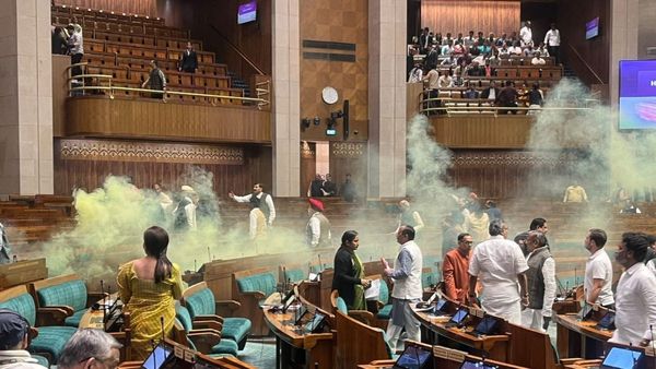 പാര്‍ലമെന്റ് ആക്രമണം: പിന്നില്‍ ആറ് പേര്‍.. നാല് വര്‍ഷം മുന്‍പെ പരിചയപ്പെട്ടു, ആസൂത്രണം ഇങ്ങനെ