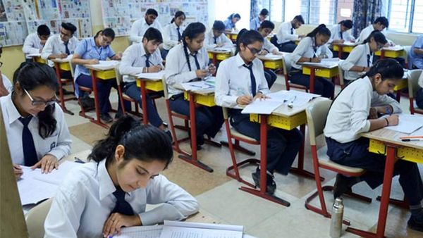 സിബിഎസ്ഇ 10, പ്ലസ് ടു ക്ലാസുകളുടെ പരീക്ഷാ ടൈംടേബിള്‍ പ്രസിദ്ധീകരിച്ചു