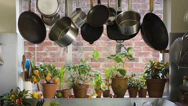 കുടുംബ ബജറ്റ് താളം തെറ്റുന്നോ? എങ്ങനെ പണം ലാഭിക്കാം, ഇതാ ഏതാനും പൊടിക്കൈകള്‍