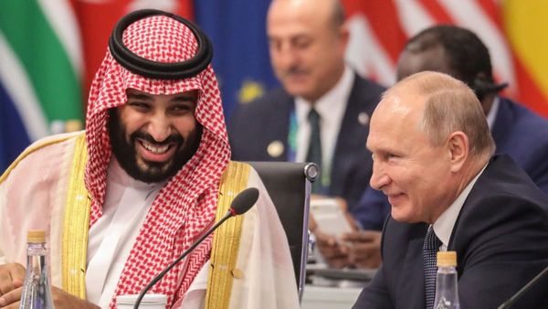 മുഹമ്മദ് ബിന്‍ സല്‍മാന്‍ പുടിനോട് പറഞ്ഞത് എന്ത്? എണ്ണ വില വീണ്ടും കുതിക്കുമോ? നിർണ്ണായക ചർച്ച