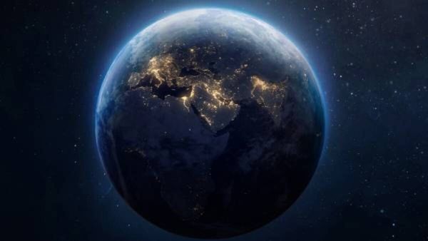 ഓരോ എട്ടര വര്‍ഷത്തിലും ഭൂമിക്ക് അക്കാര്യം സംഭവിക്കും, സൂര്യനില്‍ നിന്ന് രക്ഷിക്കുന്നത് ഇങ്ങനെ