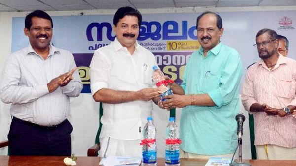 റേഷന്‍ കടകളില്‍ ഇനി കുപ്പിവെള്ളവും: അതും മറ്റാർക്കും നല്‍കാന്‍ കഴിയാത്ത വിലക്കുറവില്‍