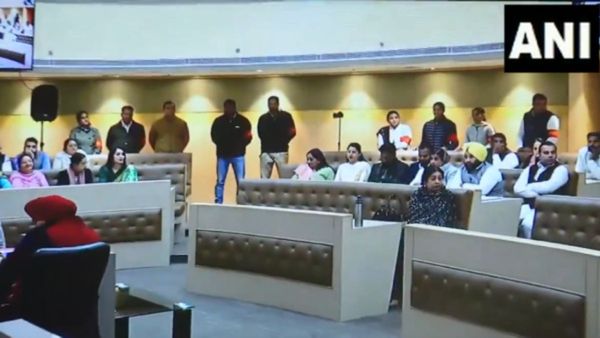 ചണ്ഡീഗഡ് മേയര്‍ തെരഞ്ഞെടുപ്പില്‍ വമ്പന്‍ അട്ടിമറി; ഇന്ത്യ സഖ്യത്തിനെതിരെ ബിജെപിക്ക് ജയം