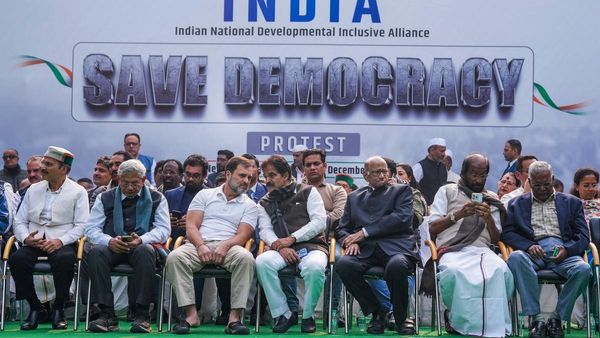 മമത മുതല്‍ പവാര്‍ വരെ, അയോധ്യയില്‍ മോദിയെത്തുമ്പോള്‍ പ്രതിപക്ഷത്തിന്റെ പരിപാടികള്‍ ഇങ്ങനെ