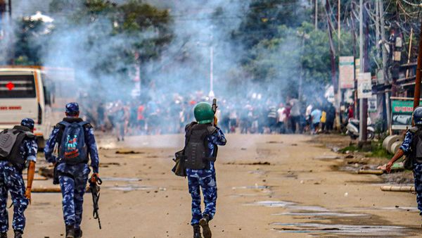 മണിപ്പൂരില്‍ വീണ്ടും വെടിവെയ്പ്പ്; നാല് പേരെ കാണാനില്ലെന്ന് പരാതി