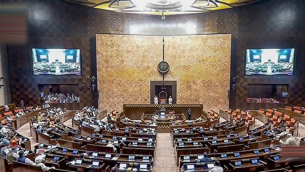 68 രാജ്യസഭാ എംപിമാരുടെ കാലാവധി ഈ വര്‍ഷം പൂര്‍ത്തിയാകും; 60 ഉം ബിജെപി എംപിമാര്‍! നേട്ടം ആര്‍ക്ക്?