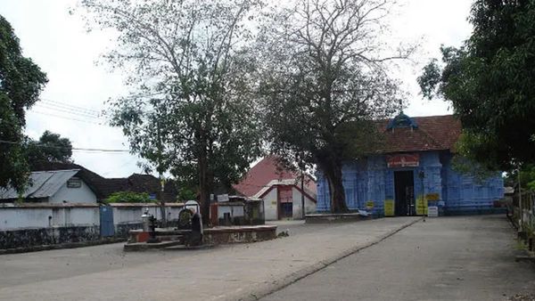 തെച്ചിയും തുളസിയും വളരാത്ത, ഭരത പ്രതിഷ്ഠയുള്ള ക്ഷേത്രം; കൂടൽ മാണിക്യം ക്ഷേത്രത്തിന്റെ ഐതീഹ്യം അറിയാം