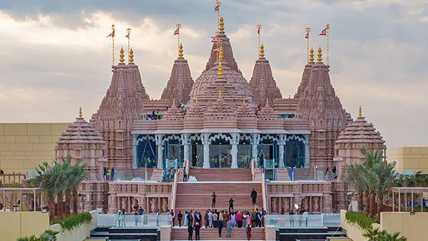 എല്ലാ മതസ്ഥര്‍ക്കും പ്രവേശനം, എന്തുകൊണ്ട് ബാപ്‌സ് എന്ന പേര്? അബുദാബിയിലെ ഹിന്ദുക്ഷേത്രത്തിന്റെ പ്രത്യേകതകള്‍