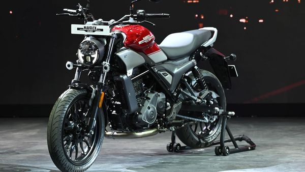 മാവറിക് ഹീറോയാടാ ഹീറോ; ഇതോടെ ഹോണ്ടയുടെയും, റോയൽ എൻഫീൽഡിന്റെയും ചീട്ട് കീറും