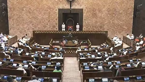 15 രാജ്യസഭാ സീറ്റിലേക്ക് ഇന്ന് തിരഞ്ഞെടുപ്പ്; വോട്ട് മറിഞ്ഞേക്കുമെന്ന ആശങ്കയില്‍ എസ്പിയും കോണ്‍ഗ്രസും