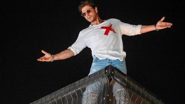 ഷാരൂഖ് ഖാന് ദുബായില്‍ കോടികളുടെ വീട്; 1 ലക്ഷം കോടിയുടെ ആസ്തിയുള്ള അയല്‍വാസി ആരെന്നറിയുമോ?