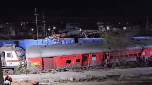 രാജസ്ഥാനില്‍ ട്രെയിനുകള്‍ തമ്മില്‍ കൂട്ടിയിടിച്ച് അപകടം; നിരവധി പേര്‍ക്ക് പരിക്ക്