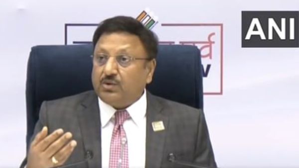 'രാജ്യം തിരഞ്ഞെടുപ്പിന് പൂർണ സജ്ജം', 85 കഴിഞ്ഞവർക്ക് 'വോട്ട് ഫ്രം ഹോം' സൗകര്യം