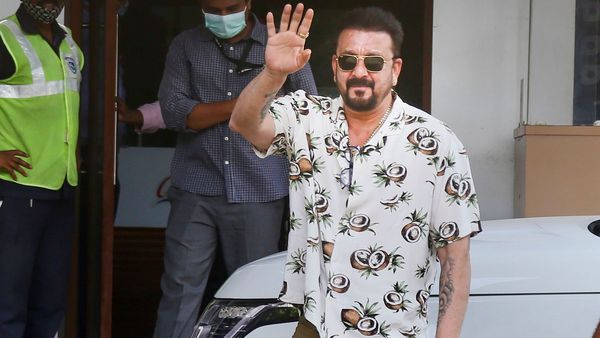 രാംചരണ്‍, പ്രഭാസ് ചിത്രങ്ങളില്‍ വില്ലനാവാന്‍ സഞ്ജയ് ദത്ത്? ഞെട്ടിക്കുന്ന പ്രതിഫലം; വാങ്ങുന്നത് ഇത്ര