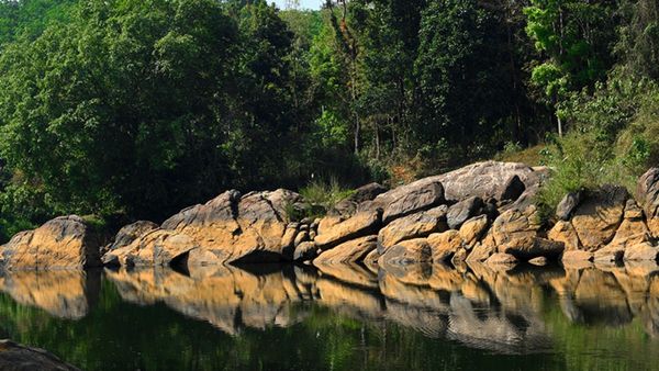 നിഗൂഢതകൾ ഒളിപ്പിച്ച ഭൂതത്താൻകെട്ട്; ട്രെക്കിംഗ് പാതകൾ കൊണ്ട് സമ്പന്നം, വേനലവധി ഇവിടെ ആയാലോ?