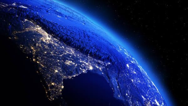 ഭൂമി ഒന്നിലധികം ഉണ്ടോ? നാസ ഒടുവില്‍ അത് കണ്ടെത്തി; ചന്ദ്രനെ പോലെ തിളങ്ങുന്ന അത്ഭുത പ്രതിഭാസം