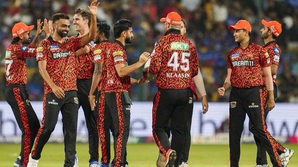 കാര്‍ത്തിക്കിന്റെ മാസ്റ്റര്‍ സ്‌ട്രോക്കിനും ആര്‍സിബിയെ രക്ഷിക്കാനായില്ല; ഹൈദരാബാദിന് മിന്നും ജയം