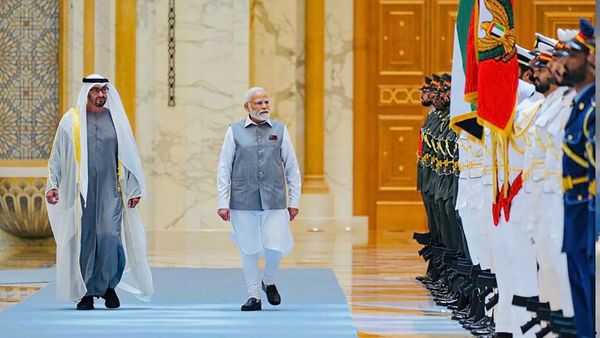 യുഎഇ ടു മുംബൈ ട്രെയിന്‍, വ്യാപാര ബന്ധം: ഇടനാഴിയില്‍ ഇന്ത്യയും യുഎഇയും സുപ്രധാന ചർച്ചകളിലേക്ക്