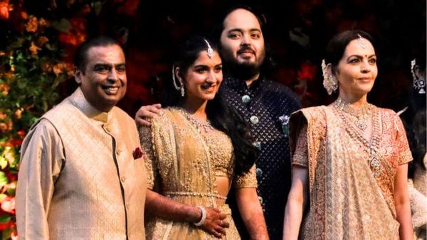 ആനന്ദിന് മുകേഷ് അംബാനിയുടെ ആഡംബര സമ്മാനം, ദുബായില്‍ കൊട്ടാരം പോലുള്ള വീട്; വിലയറിയുമോ?