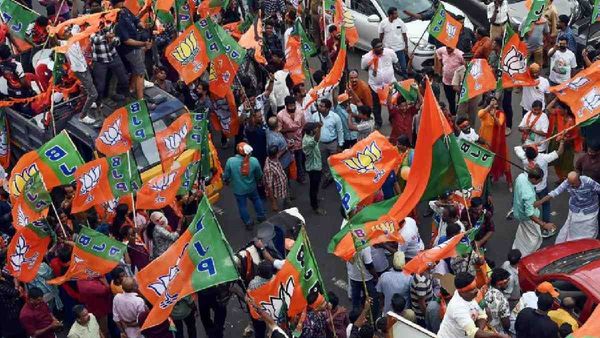 സന്ദേശ്ഖാലി പ്രതിഷേധത്തില്‍ പങ്കെടുക്കാന്‍ 70 സ്ത്രീകള്‍ക്ക് പണം ലഭിച്ചു; വീഡിയോ പുറത്ത്