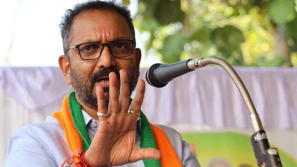 ലീഗ് അദ്ധ്വാനിച്ചതിന്റെ കൂലി കൊടുത്തു കഴിഞ്ഞു: രാഹുൽ ഏറ്റവും വലിയ ഭീരുവെന്നും കെ സുരേന്ദ്രന്‍