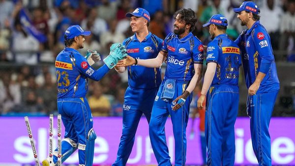 ആരാധകരേ ശാന്തരാകുവിന്‍, ചങ്കിടിപ്പാണ് മുംബൈ; പ്ലേഓഫില്‍ ഇനിയും കയറാം; എങ്ങനെയെന്നറിയുമോ?