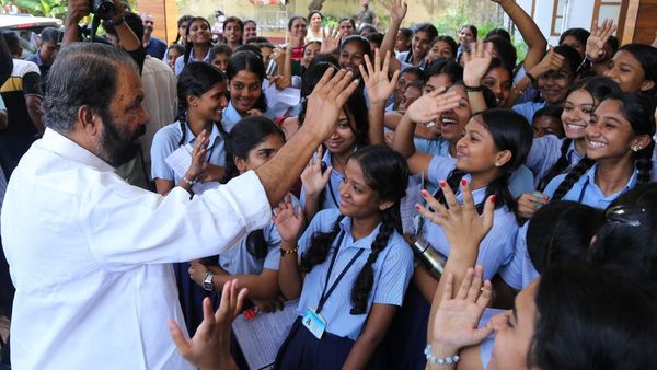 എസ്എസ്എല്‍സി പരീക്ഷ ഇനി പഴയത് പോലെയല്ല: 2025 മുതല്‍ കഠിനമാകും, എഴുത്തിന് 30% നിർബന്ധം