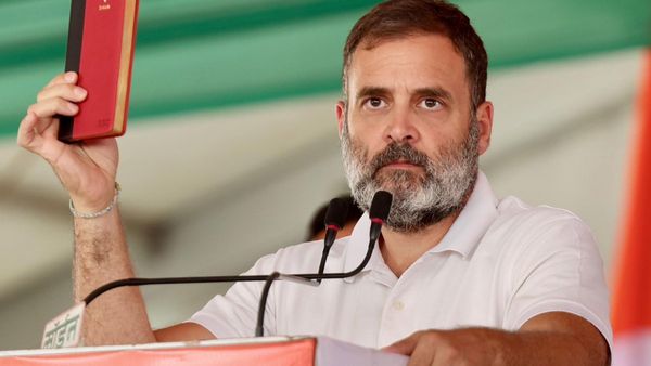 വയനാട് വിട്ട് രാഹുല്‍ ഗാന്ധി മടങ്ങുമോ? റായ്ബറേലി നെഹ്രു കുടുംബത്തിന്റെ തട്ടകം, സാധ്യതകള്‍ ഇങ്ങനെ