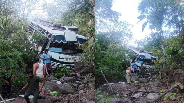 ജമ്മു കശ്‌മീരിൽ തീർത്ഥാടകരുടെ ബസിന് നേരെ വെടിയുർതിർത്ത് ഭീകരർ; ഒൻപത് പേർ കൊല്ലപ്പെട്ടു