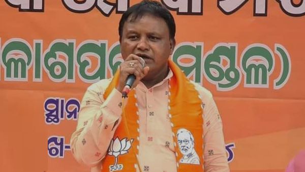 ഒഡീഷ മന്ത്രിസഭ: മുഖ്യമന്ത്രി മജ്‌ഹിക്ക് ആഭ്യന്തരവും ധനകാര്യവും; ഉപമുഖ്യമന്ത്രിമാർക്ക് കൃഷിയും ടൂറിസവും