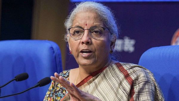 ജിഎസ്ടി കൗണ്‍സിലില്‍ നികുതി ഇളവ് പ്രഖ്യാപിച്ച് ധനമന്ത്രി; ഇളവുകള്‍ ലഭ്യമാവുക ഇക്കാര്യങ്ങള്‍ക്ക്