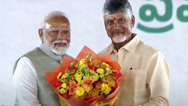 ഇനി നായിഡു നയിക്കും: ആന്ധ്രാപ്രദേശ് മുഖ്യമന്ത്രിയായി ചന്ദ്രബാബു നായിഡു സത്യപ്രതിജ്ഞ ചെയ്തു