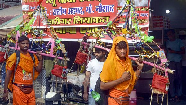 കാന്‍വാര്‍ യാത്രാവഴിയിലെ ഹോട്ടലുകള്‍ ഉടമയുടെ പേര് പ്രദര്‍ശിപ്പിക്കണമെന്ന ഉത്തരവിന് സുപ്രീംകോടതിയുടെ സ്റ്റേ