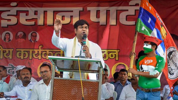 ബിഹാറില്‍ ഇന്ത്യാ സഖ്യ നേതാവ് മുകേഷ് സഹാനിയുടെ പിതാവിനെ ക്രൂരമായി കൊലപ്പെടുത്തി