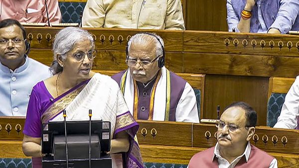 ബജറ്റ്: രാജ്യത്ത് യുവാക്കള്‍ക്കെല്ലാം തൊഴിലോ? തൊഴില്‍ അവസരങ്ങള്‍ വർധിപ്പിക്കാന്‍ വന്‍ പ്രഖ്യാപനം