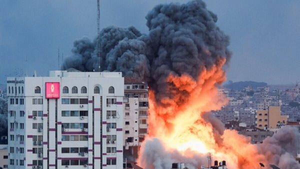 പേജറുകള്‍ പൊട്ടിത്തെറിച്ചു, ഹിസ്ബുല്ല എംപിയുടെ മകന്‍ അടക്കം 8 പേര്‍ കൊല്ലപ്പെട്ടു