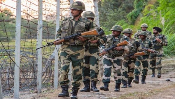 ജമ്മു കാശ്മീരിൽ സൈനികനെ തട്ടിക്കൊണ്ടുപോയി ഭീകരർ; തിരച്ചിൽ തുടരുന്നു