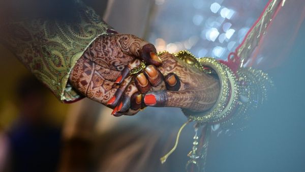 യുപിയിൽ സഹോദരിയെ കല്യാണം കഴിച്ച് സഹോദരൻ; കേസെടുത്ത് പോലീസ്, കാരണം കേട്ടവർ ഞെട്ടി...