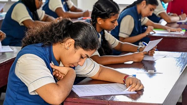 സംസ്ഥാനത്ത് നാളെ പൊതു അവധി: സ്കൂളുകള്‍ മാത്രമല്ല, സർക്കാർ ഓഫീസുകളും പ്രവർത്തിക്കില്ല