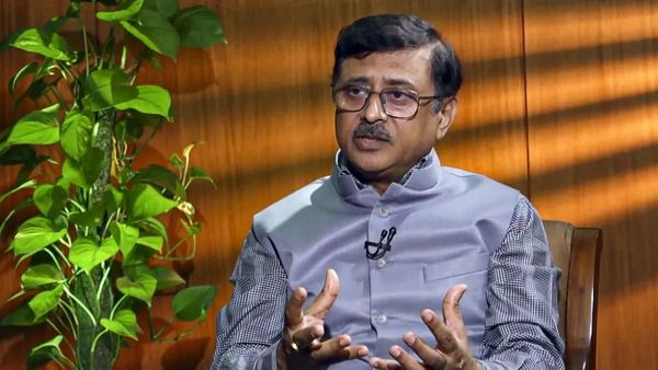 കാനഡയില്‍ പഠിക്കുന്നവരാണോ? ജാഗ്രത വേണം, ആത്മഹത്യകളുണ്ടായി; മുന്നറിയിപ്പുമായി മുന്‍ ഹൈക്കമ്മീഷണര്‍