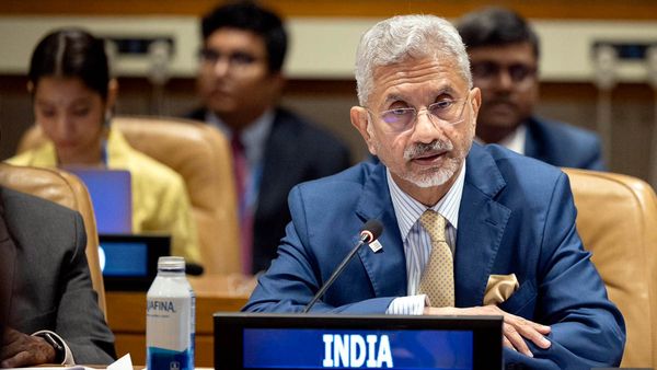 വിദേശകാര്യ മന്ത്രി ജയശങ്കര്‍ പാകിസ്ഥാനിലേക്ക്; ഒമ്പത് വര്‍ഷത്തിനിടെ ആദ്യം