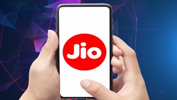 ഡാറ്റ, കോള്‍, നെറ്റ്ഫ്‌ളിക്‌സ്, ഇത്രയും മതിയോ? ജിയോയുടെ ഈ പ്ലാനൊന്ന് നോക്കിവെച്ചോ; പോക്കറ്റ് കീറില്ല