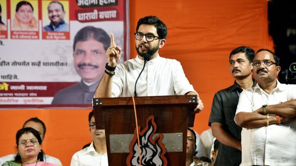 'സമാജ്‌വാദി പാർട്ടി ബിജെപിയുടെ ബി ടീം പോലെ..'; ആഞ്ഞടിച്ച് ആദിത്യ താക്കറെ, പിന്നാലെ ഈ വിശദീകരണവും