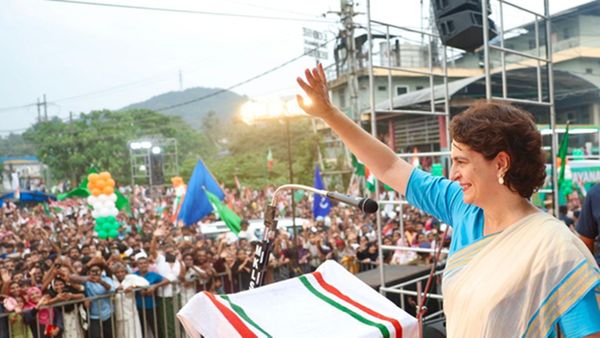 പ്രിയങ്ക ഗാന്ധിയുടെ തിരഞ്ഞെടുപ്പ് വിജയം റദ്ദാക്കണം: ഹൈക്കോടതിയില്‍ ഹർജിയുമായി നവ്യ ഹരിദാസ്