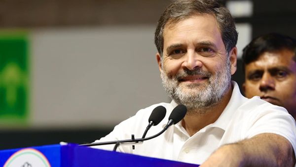 സവർക്കർക്കെതിരായ പരാമർശം: രാഹുല്‍ ഗാന്ധി കുടുങ്ങുമോ? സമന്‍സ് അയച്ച് ലഖ്‌നൗ കോടതി