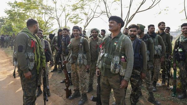 ഛത്തീസ്ഗഡില്‍ വന്‍ മാവോയിസ്റ്റ് വേട്ട: തലയ്ക്ക് 1 കോടി രൂപവിലയിട്ട നേതാവ് ഉള്‍പ്പെടെ 14 പേർ കൊല്ലപ്പെട്ടു